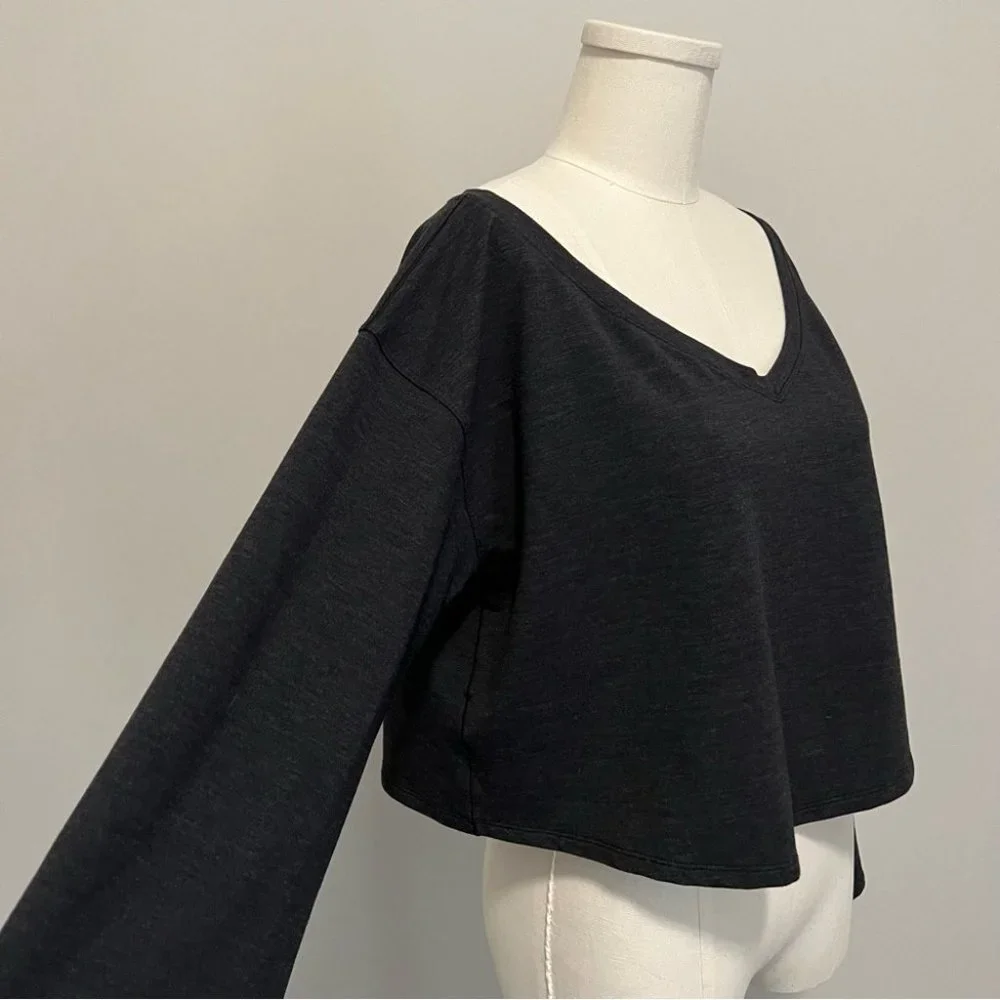 Lululemon Show Your Depth Long Sleeve Cropped Pullover Sweater - Picture 7 of 15